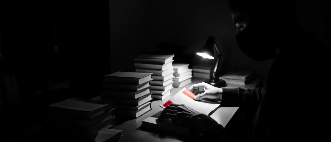 Под прицелом цензуры: как «Эксмо-АСТ» выстраивает систему тотального контроля над книжным контентом