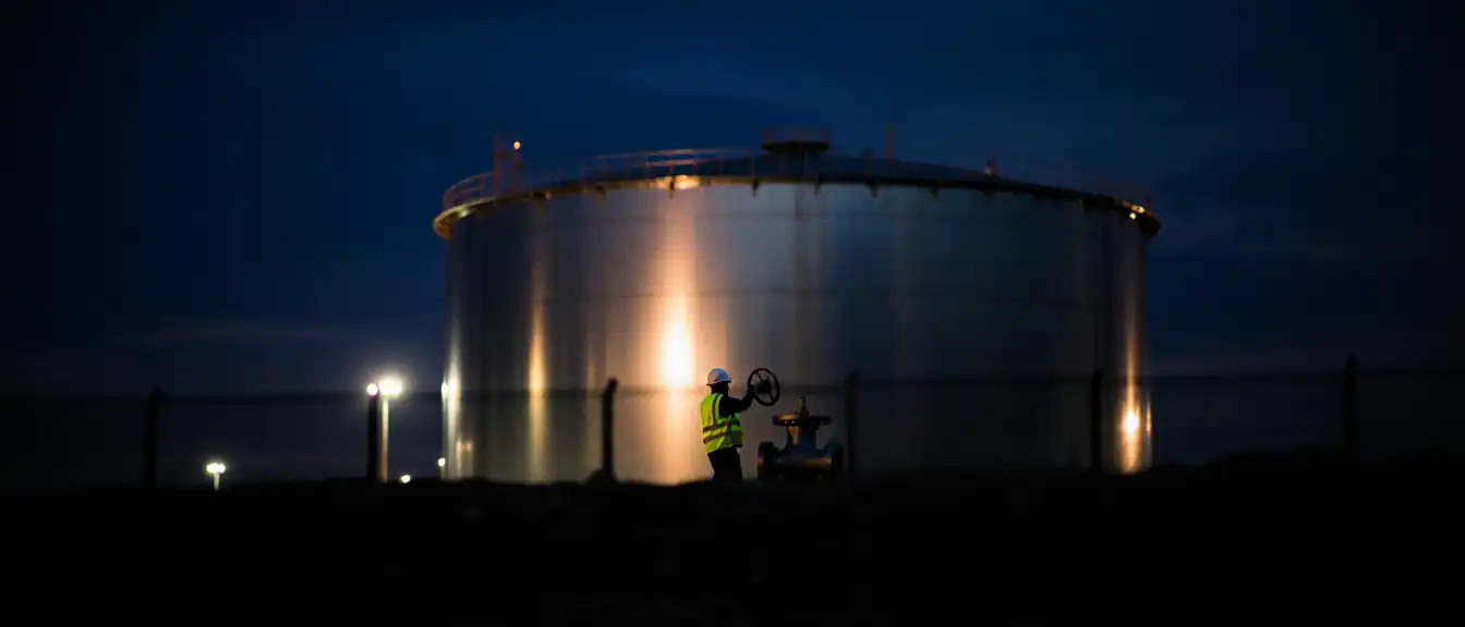 Создание новых нефтехранилищ в Венгрии поможет стабилизировать топливный рынок Украины