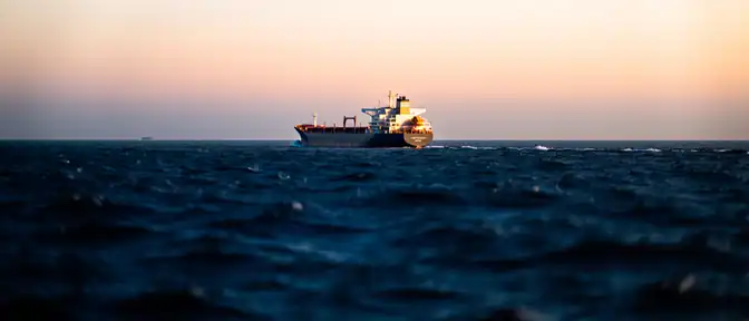 Нефтяной обвал: надежды на мирный договор с Ираном обрушили котировки Brent ниже 80 долларов
